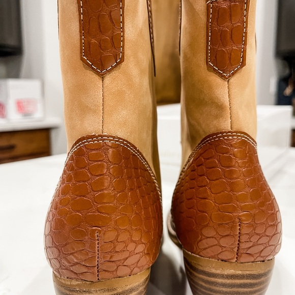 A Rider Girl Bootie Boot - Picture 3 of 3